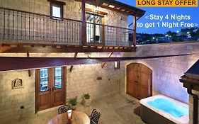 Kantara House - A Rural Retreat Of Comfort & Class!
